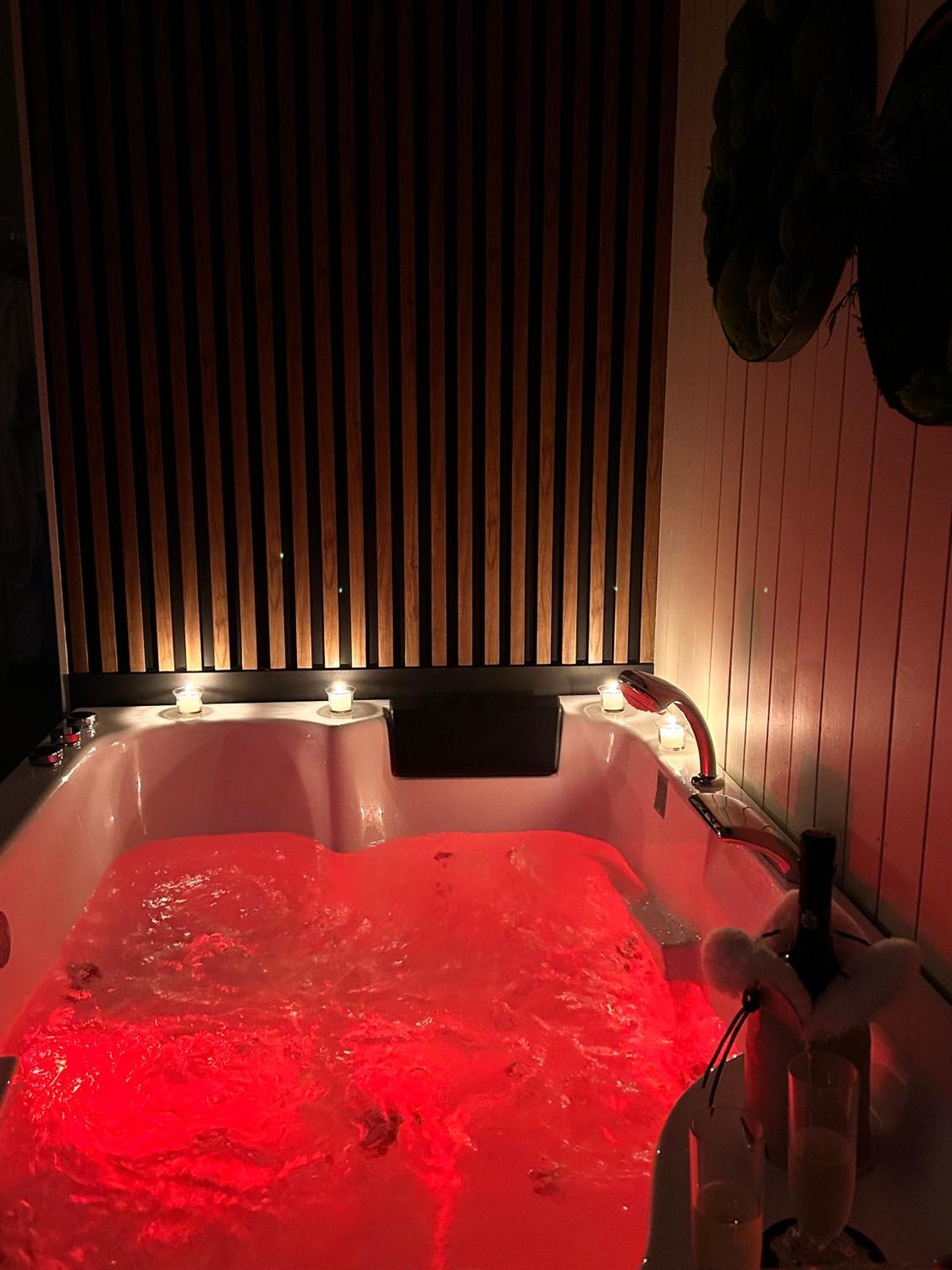 Home Paradis & Spa Souvigné 外观 照片